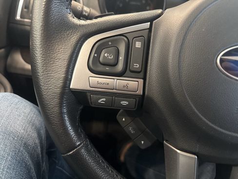 Used 2017 Subaru Legacy 2.5i Limited image 27