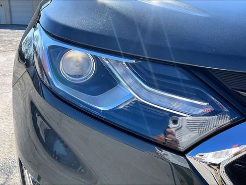 Used 2018 Chevrolet Equinox LS image 29