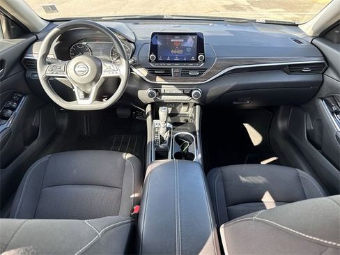 Used 2023 Nissan Altima 2.5 SV image 14