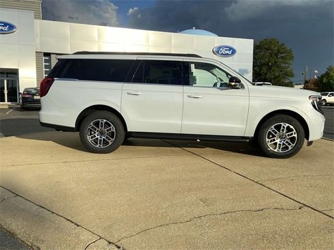 New 2025 Ford Expedition Max Active image 2