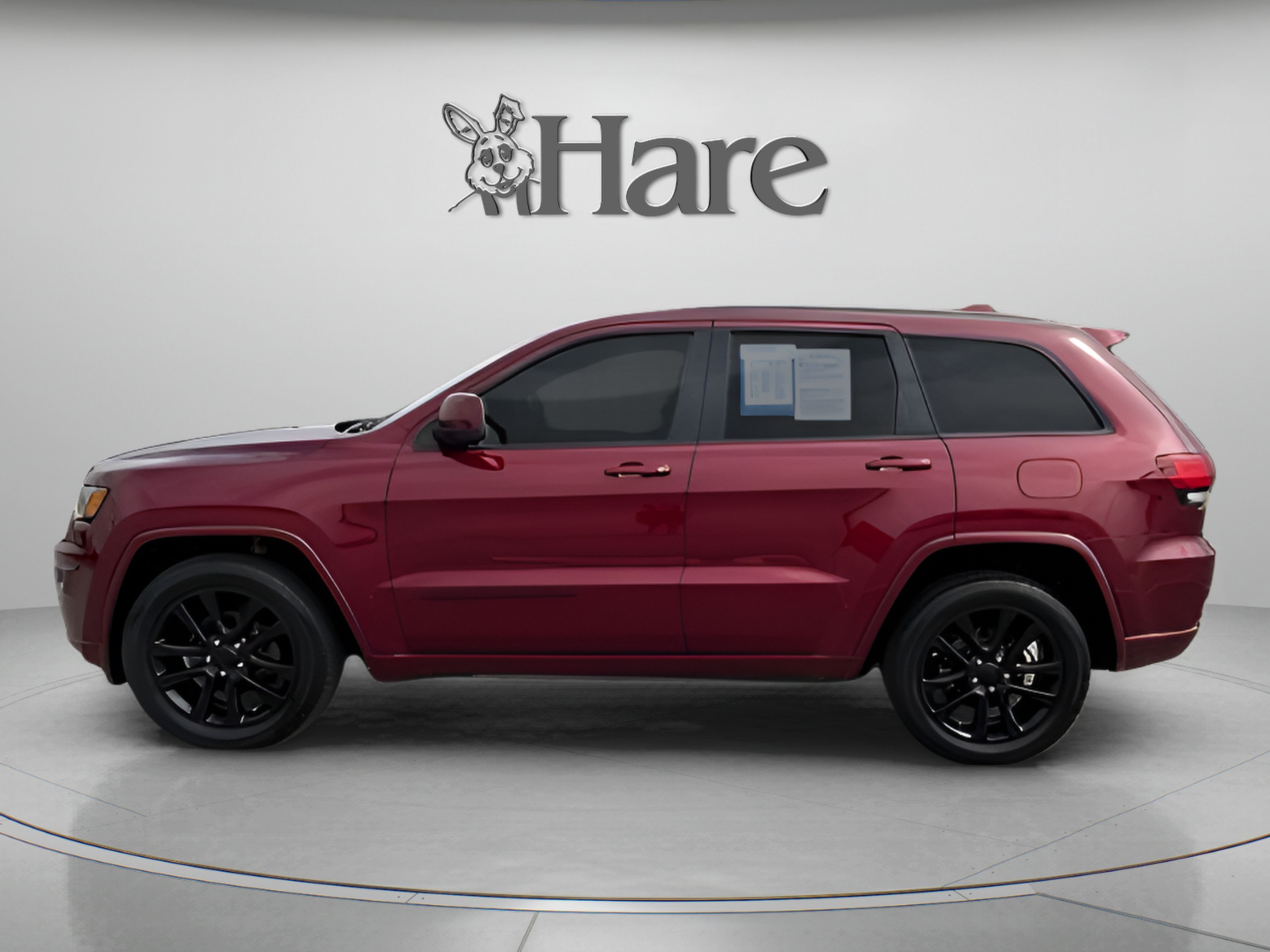 Used 2019 Jeep Grand Cherokee Altitude AWD/4WD image 2