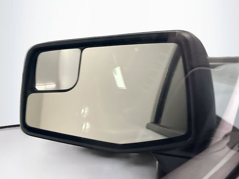 Used 2024 GMC Sierra 1500 Elevation image 16