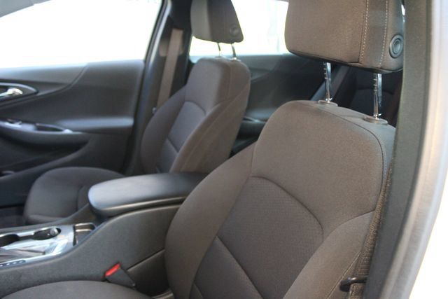 Used 2020 Chevrolet Malibu LS FWD image 16