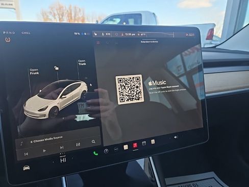 Used 2020 Tesla Model 3 Standard Range Plus image 45