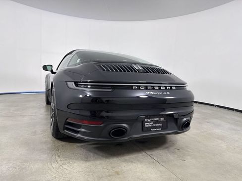 Certified 2023 Porsche 911 Targa 4S AWD/4WD image 19