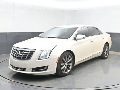 Used 2013 Cadillac XTS FWD image 5