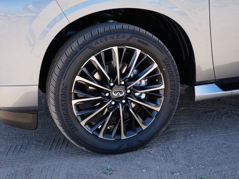 New 2026 INFINITI QX80 Autograph image 3