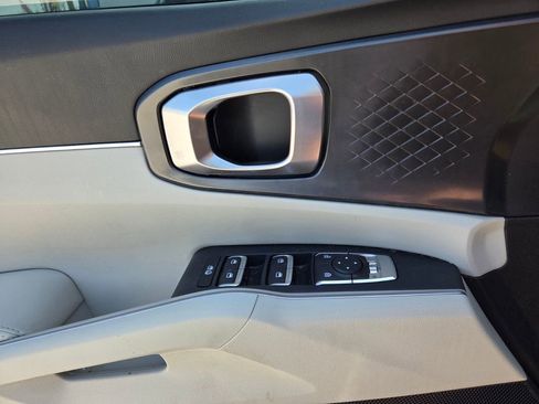 Used 2023 Kia Sorento S w/ Panoramic Sunroof Package image 22