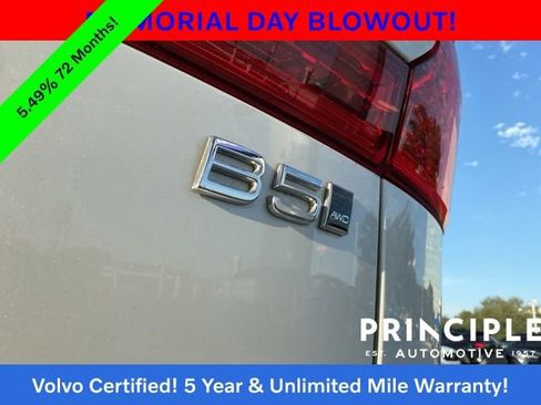 Certified 2025 Volvo XC60 B5 Core AWD/4WD image 14