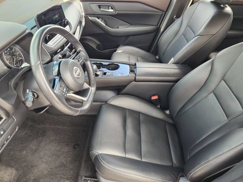 Used 2023 Nissan Rogue SL w/ SL Premium Package FWD image 9