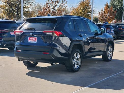 Used 2024 Toyota RAV4 XLE image 3