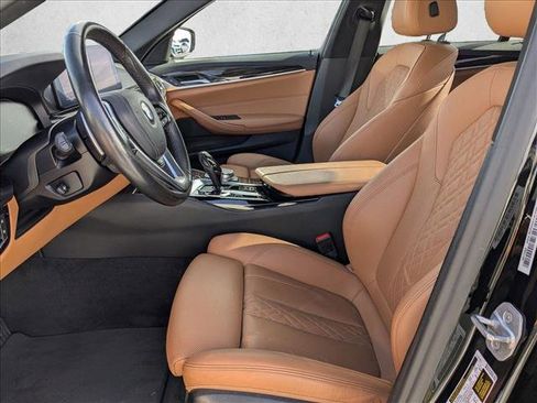 Used 2021 BMW 530i w/ Convenience Package RWD image 13