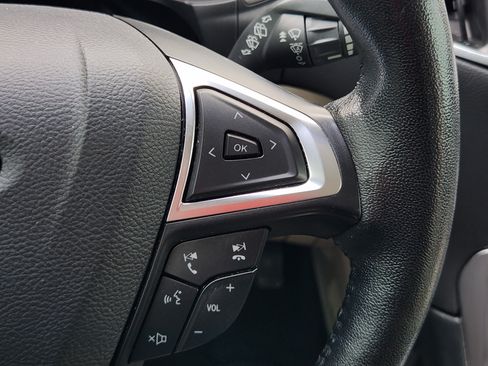Used 2019 Ford Edge Titanium FWD image 30