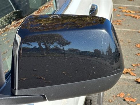 Used 2021 Chevrolet Colorado Z71 w/ Safety Package image 48