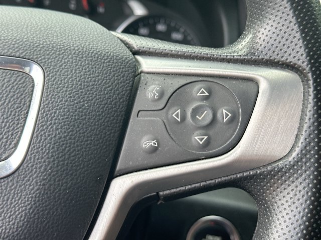 Used 2024 GMC Terrain SLE FWD image 44