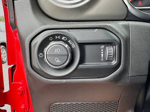 Used 2023 Jeep Gladiator Overland AWD/4WD image 33
