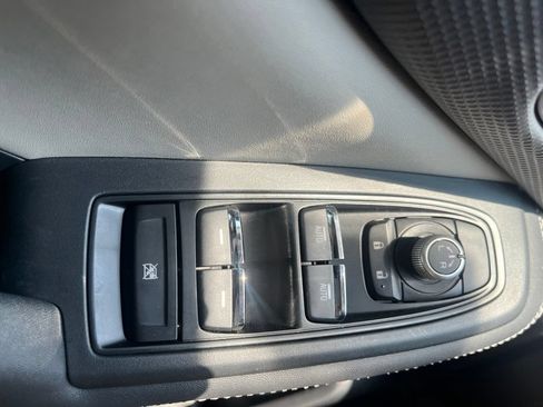 Used 2023 Subaru Forester Limited AWD/4WD image 28
