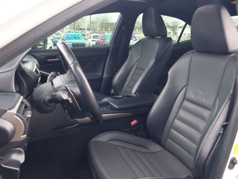 Used 2019 Lexus IS 300 F Sport w/ F Sport Package image 32