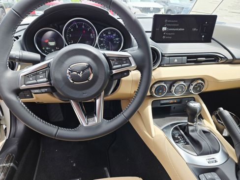New 2026 MAZDA MX-5 Miata Grand Touring RWD image 10