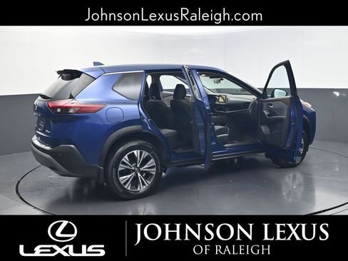Used 2023 Nissan Rogue SV image 30