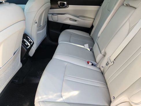 New 2026 Kia Sorento S w/ S Panoramic Sunroof Package image 40