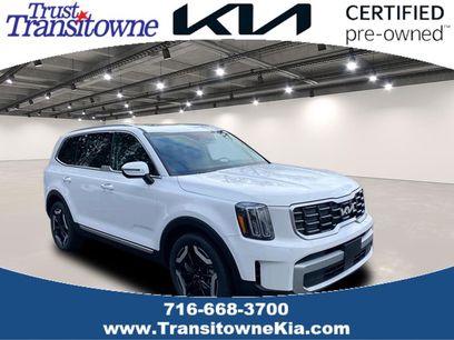Used 2024 Kia Telluride S w/ S Sunroof Package