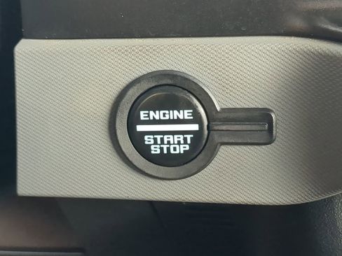 Used 2023 Ford Bronco Black Diamond image 29