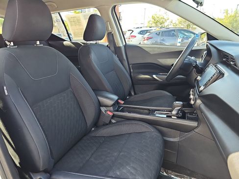 Used 2023 Nissan Kicks SV FWD image 10