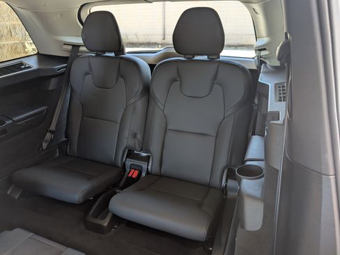 Used 2024 Volvo XC90 T8 Plus w/ Protection Package Premier AWD/4WD image 54