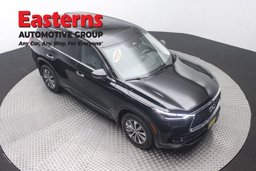 Used 2023 INFINITI QX60 Pure AWD/4WD image 5