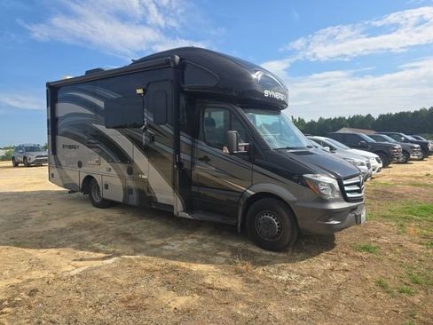 Used 2016 Mercedes-Benz Sprinter 3500 image 10