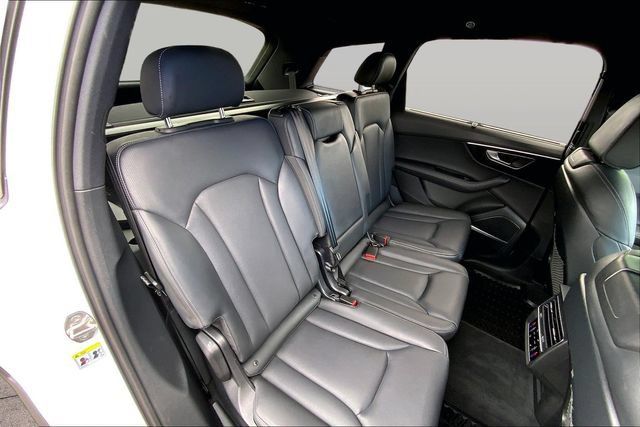 Used 2025 Audi Q7 3.0T Prestige AWD/4WD image 19