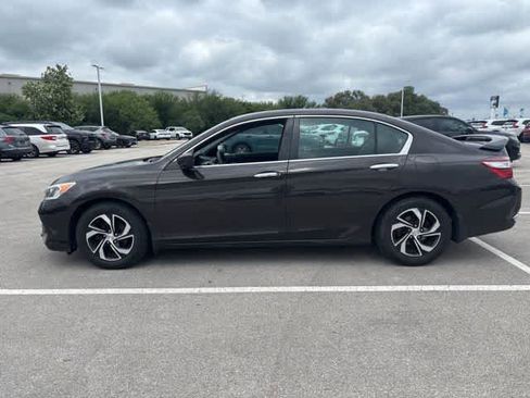 Used 2016 Honda Accord LX image 2