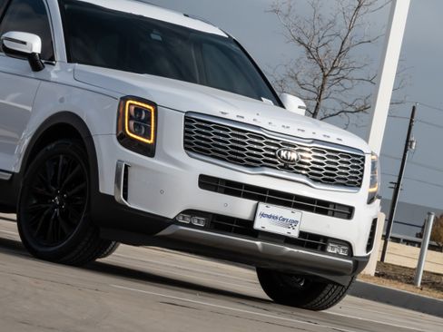 Used 2021 Kia Telluride SX w/ Towing Package image 5