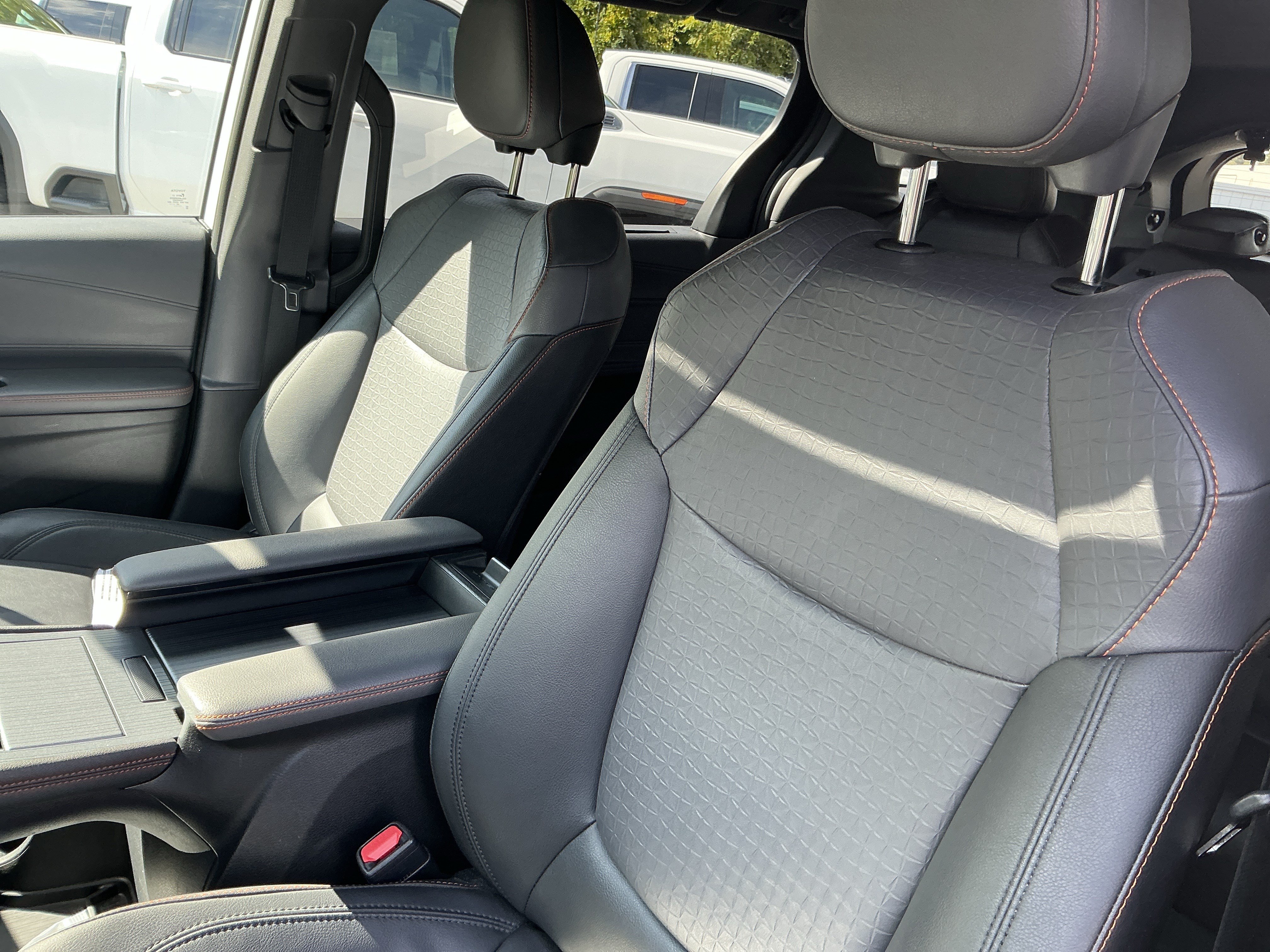 Used 2022 Toyota Sienna XSE w/ XSE Plus Package FWD image 15