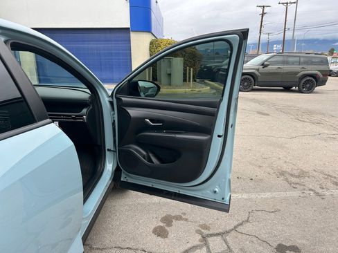 Used 2025 Hyundai Santa Cruz SE image 33