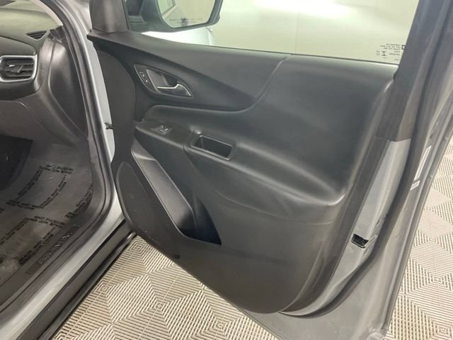 Used 2023 Chevrolet Equinox LT FWD image 27
