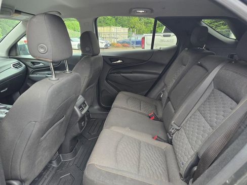 Used 2018 Chevrolet Equinox LT FWD image 10