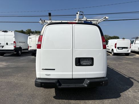 Used 2018 Chevrolet Express 2500 w/ Safety Package RWD image 3