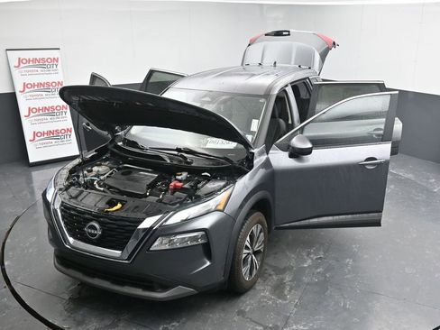Used 2023 Nissan Rogue SV image 38