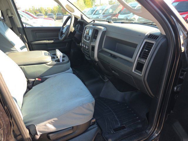 Used 2017 RAM 1500 Express AWD/4WD image 7