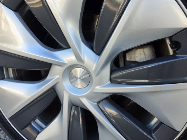 Used 2024 Tesla Model Y Long Range AWD/4WD image 14