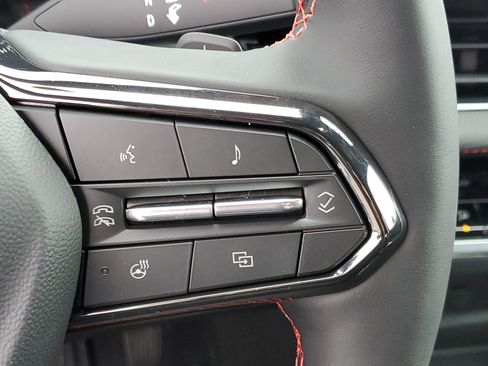 New 2026 Chevrolet Equinox RS w/ LPO, Floor Liner Package image 11