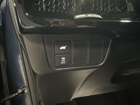 Used 2024 Honda CR-V EX-L image 19