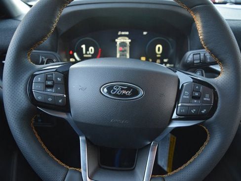 New 2026 Ford Explorer Tremor w/ Tremor Convenience Package image 7