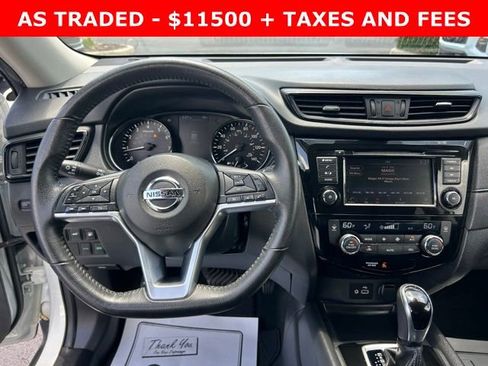 Used 2020 Nissan Rogue SV FWD image 17