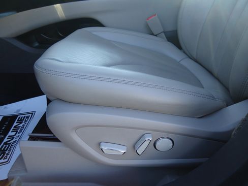 Used 2022 Lincoln Nautilus Reserve w/ Equipment Group 201A image 25