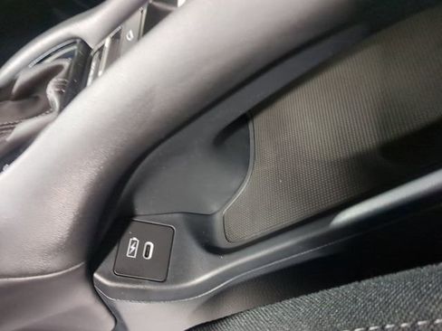 New 2025 Honda HR-V LX image 31