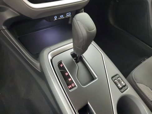 Used 2025 Subaru Crosstrek 2.0i Premium image 19