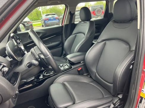 Used 2023 MINI Cooper Clubman S FWD image 3